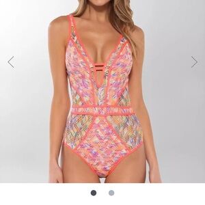 Becca Swim one piece swimsuit - size M NWT